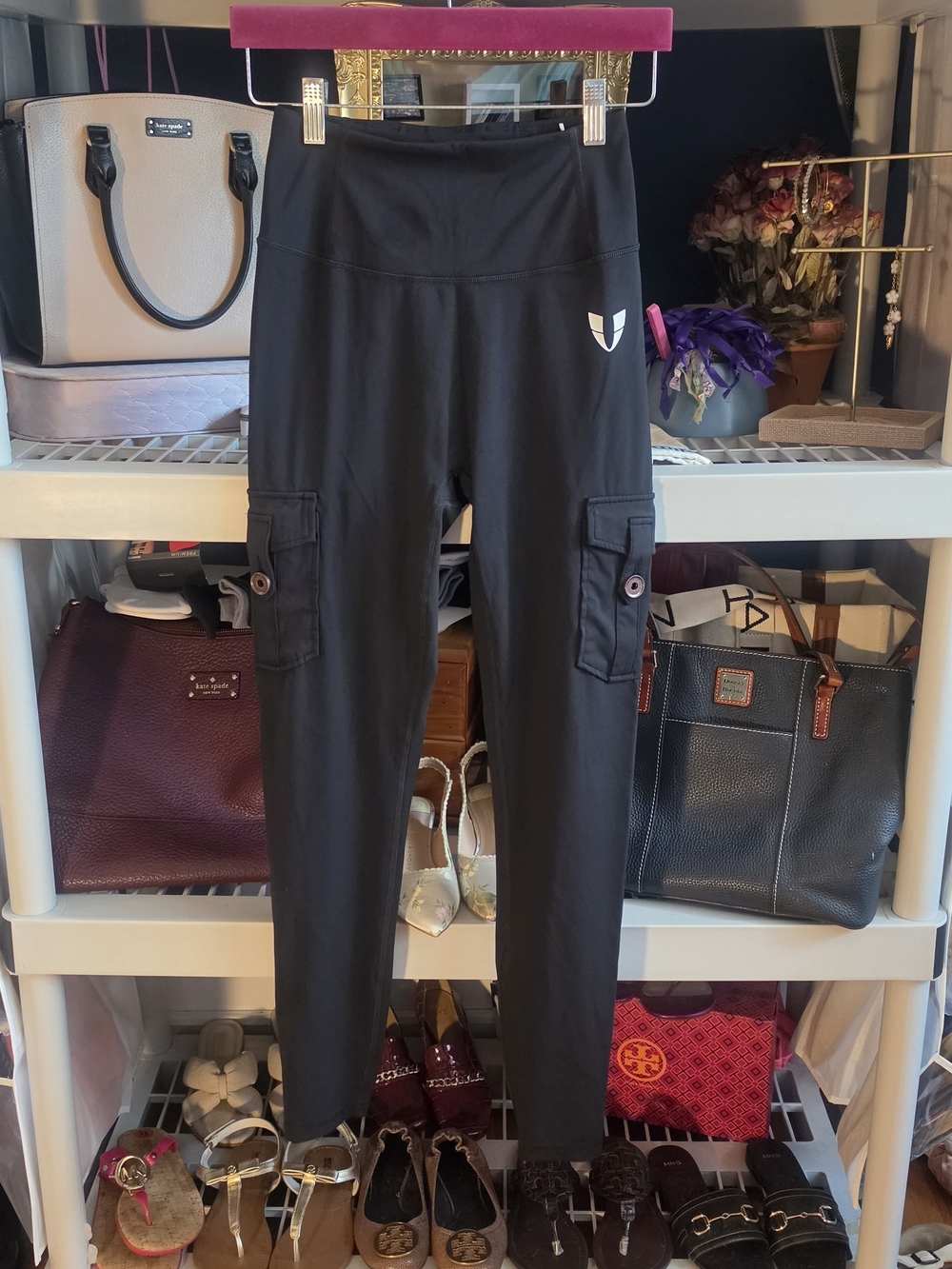 High-Rise Black Cargo Leggings with Side Pockets